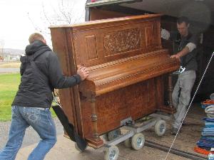 Грузоперевозки 000PianoMoving.jpg